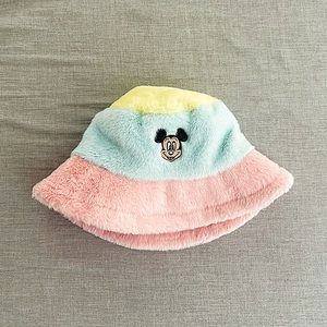 Disneyland Mickey Mouse bucket hat